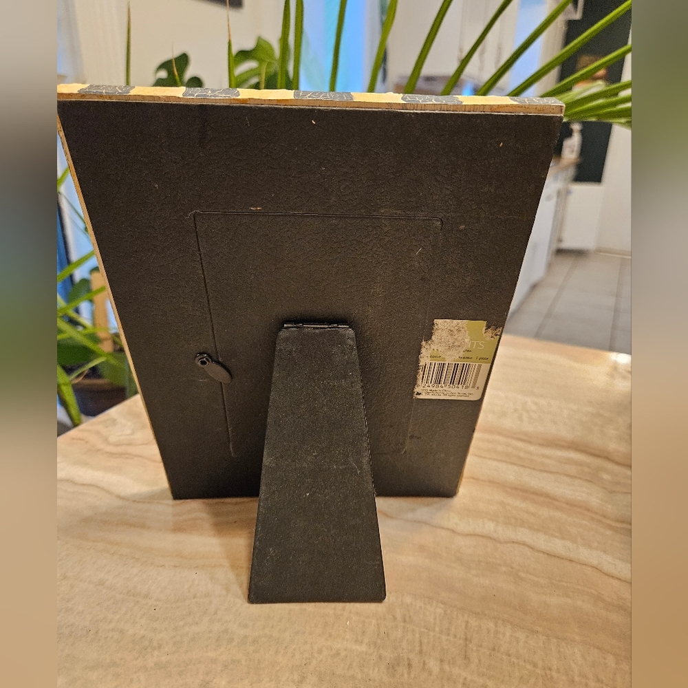 4x6 Photo Frame - Picture 2 of 4